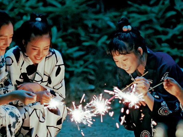 Siostry w komplecie: Masami Nagasawa, Suzu Hirose, Kaho Indou i Haruka Ayase