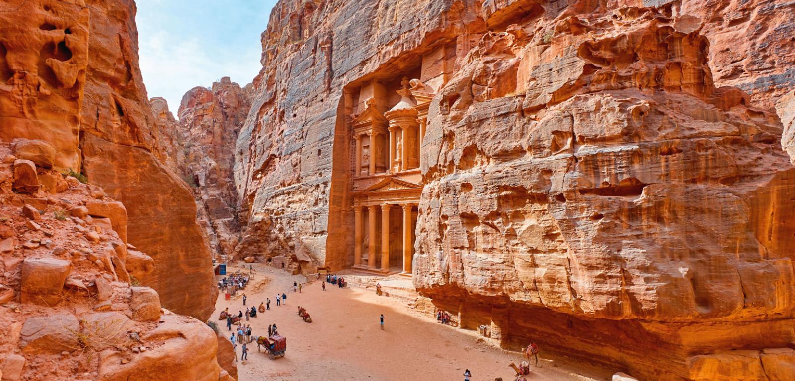 Petra w Jordanii to najczęściej zwiedzany zabytek na Bliskim Wschodzie. W 2019 r. starożytną stolicę Nabatejczyków odwiedziło ponad milion turystów.