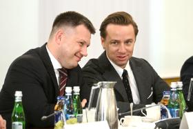 Bosak ma ewidentnie dosyć twardych opozycyjnych ław i czuje się gotowy do współrządzenia z PiS. Mentzen pilnie studiuje zarówno Kaczyńskiego, jak i Tuska. Uważa, że czas obu się kończy i chce być ich następcą.