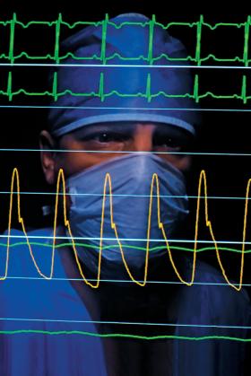 Nawet w dobrych szpitalach publicznych nowoczesny sprzęt jest wykorzystywany coraz krócej, bo brakuje kontraktów.