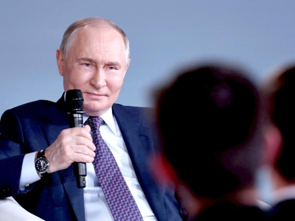 Władimir Putin podczas spotkania z młodzieżą, 30 kwietnia 2025 r.
