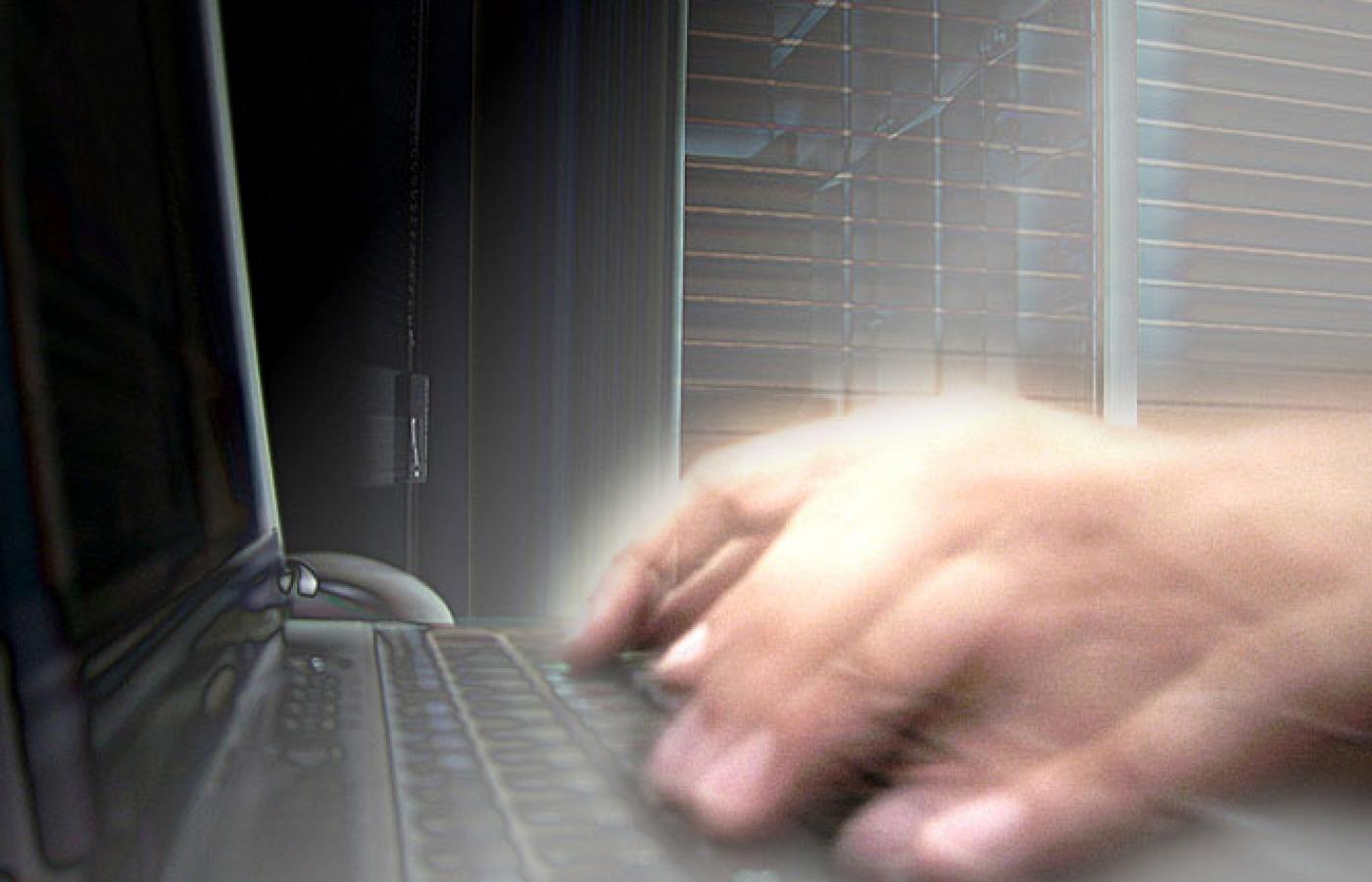 Coraz częściej za hakerskimi atakiami stoją zawodowi przestępcy komputerowi i agenci służb specjalnych