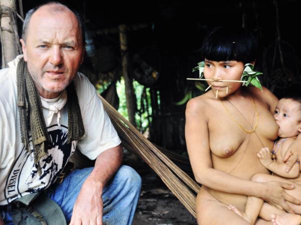 Wśród Janomami, najbardziej prymitywnego plemienia amazońskiego nad Górnym Ortnoko w Wenezueli