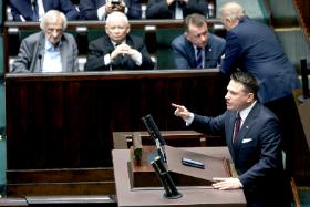 Nie wydaje się, żeby Konfederacja była skłonna wejść w układ z PiS w roli przystawki. Sugerował to nie tylko Mentzen, ale też Bosak.