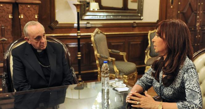 Kardynał Jorge Mario Bergoglio i prezydent Argentyny Cristina Fernández de Kirchner w 2010