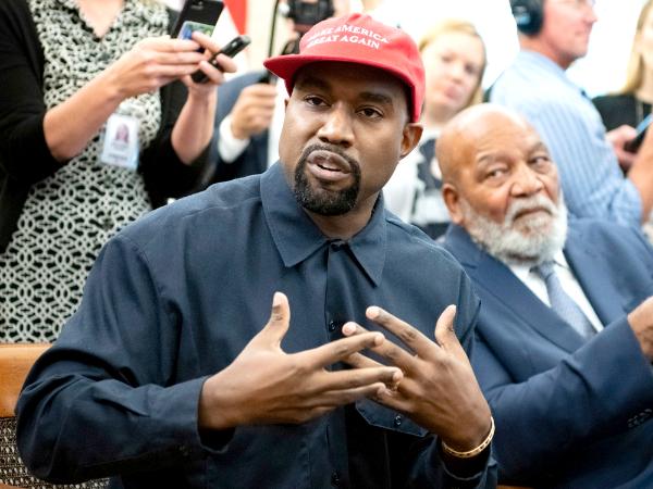 Ye, czyli okresowy faszysta