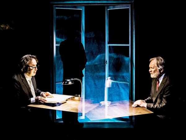 Od lewej: Antoni Ostrouch i Andrzej Seweryn w pierwszej z trzech jednoaktówek