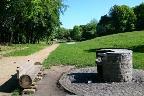 To kontynuacja projektu wielopokoleniowego terenu rekreacyjnego.