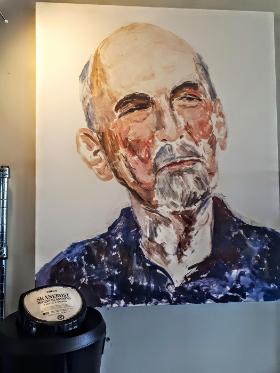 Portret reżysera wiszący w restauracji w Bergmancenter.