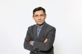 Prof. UW dr hab. Przemysław Sadura