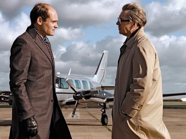 David Dencik i Gary Oldman w „Szpiegu”, reż. Tomas Alfredson