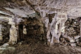 Na listę światowego dziedzictwa UNESCO trafił Krzemionkowski Region Prehistorycznego Górnictwa Krzemienia Pasiastego, obejmujący kopalnie, warsztaty i osady górnicze.