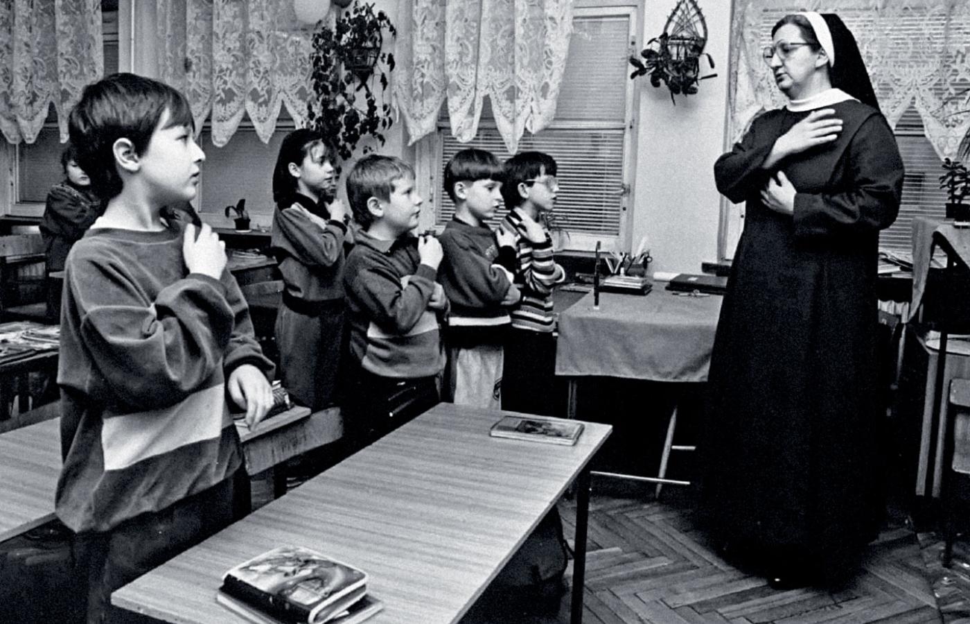 Lekcja religii w szkole podstawowej, lata 90.