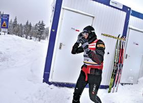 Ostatecznie o sukcesie Justyny przesądził manewr postawienia na narty bez smarów.