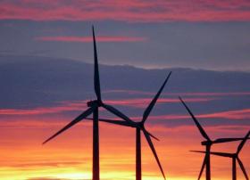 Trzecia Rewolucja to bezlik małych źródeł energii z wiatru, słońca, wody, geotermii, pomp ciepła, biomasy.