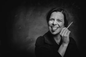 „Spokorniałam, nauczyłam się traktować aktorstwo jak każdy inny zawód”.