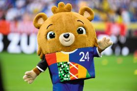 Niedźwiadek Albaert, maskotka piłkarskich mistrzostw Europy 2024.