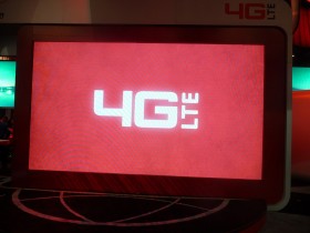 Wszystkie nadzieje telekomunikacji komórkowej ulokowane są dziś w Internecie.