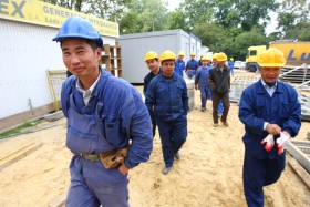 'Chińczycy przyznają, że trochę przesadzili z ceną. Nie uwzględnili naszych realiów – rosnących kosztów, oporu działających na polskim rynku firm budowlanych'.