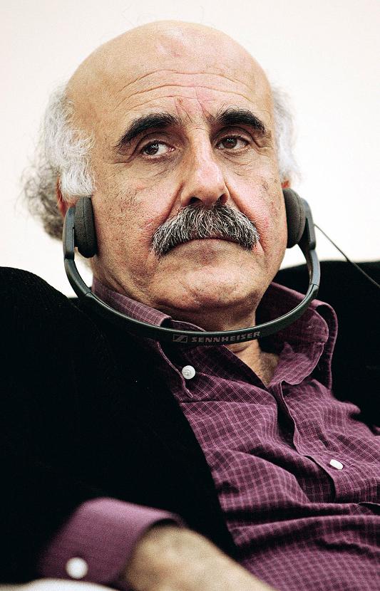 Abbas Beydoun (ur. w 1945 r.), libański pisarz, poeta, dziennikarz.