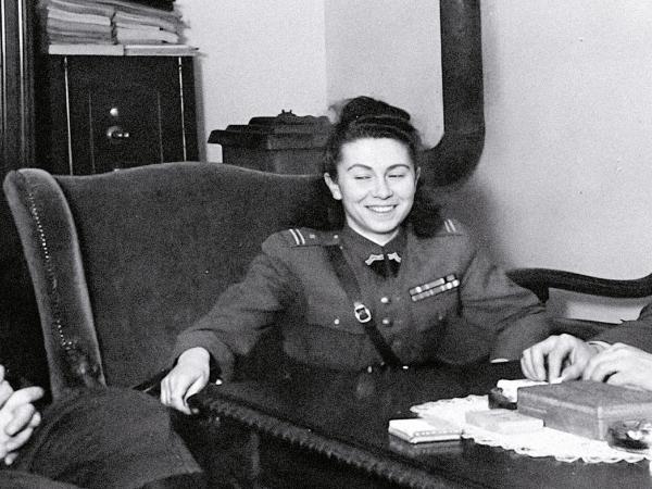 Wizyta delegacji KG Milicji Obywatelskiej na Węgrzech w 1948 r., której przewodziła mjr Helena Wolińska.