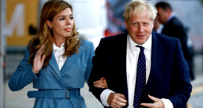 Boris Johnson z partnerką Carrie Symonds