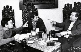 Marian Turski, Jerzy Baczyński i Lech Wałęsa podczas rozmowy w parafii św. Brygidy u ks. Jankowskiego, 1988 r.