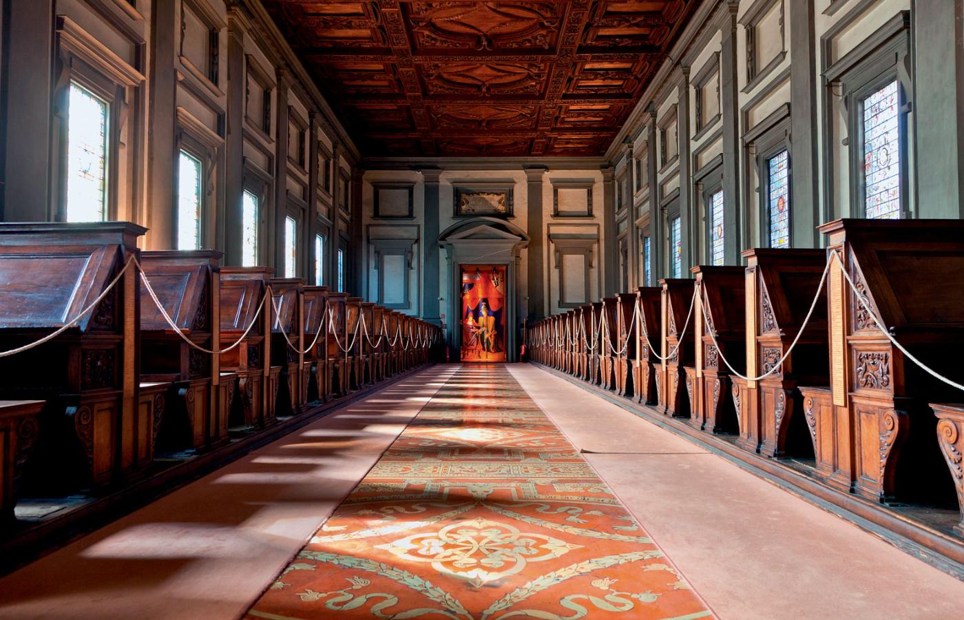 Lektorium biblioteki Laurenziana we Florencji; budynek został zaprojektowany przez Michała Anioła na zlecenie papieża Klemensa VII w 1524 r.