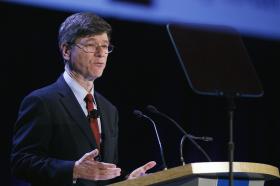 Jeffrey Sachs uważany jest za jednego z najważniejszych ekonomistów na świecie.