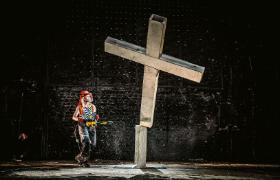 „Klątwa”, reż. Oliver Frljić.