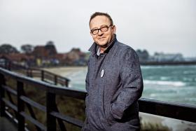 Marek Chroń z helskiego KOD.