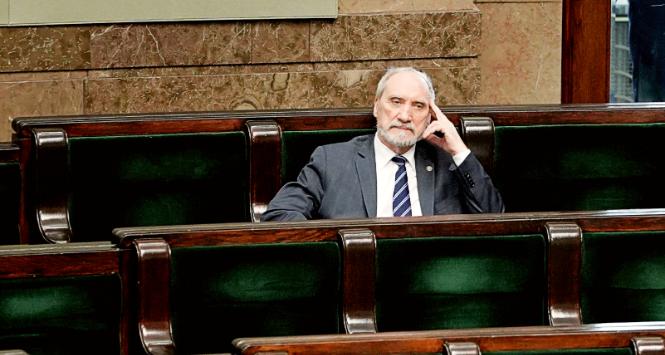 Antoni Macierewicz w Sejmie, marzec 2020 r.