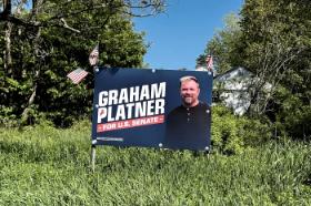 Graham Platner ubiega się o urząd.