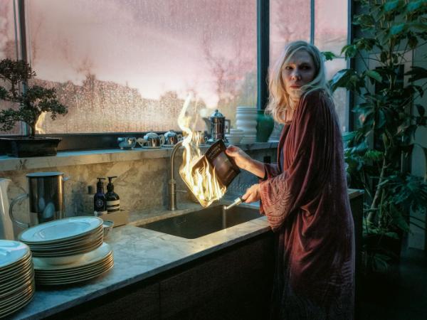 Kadr z serialu „Sprostowanie” reż. Alfonso Cuarón.