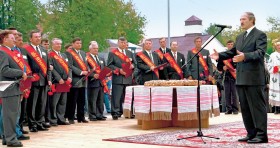 Łukaszenka na spotkaniu z dyrektorami kołchozów. Pracuje w nich jedna czwarta wszystkich zatrudnionych Białorusinów.