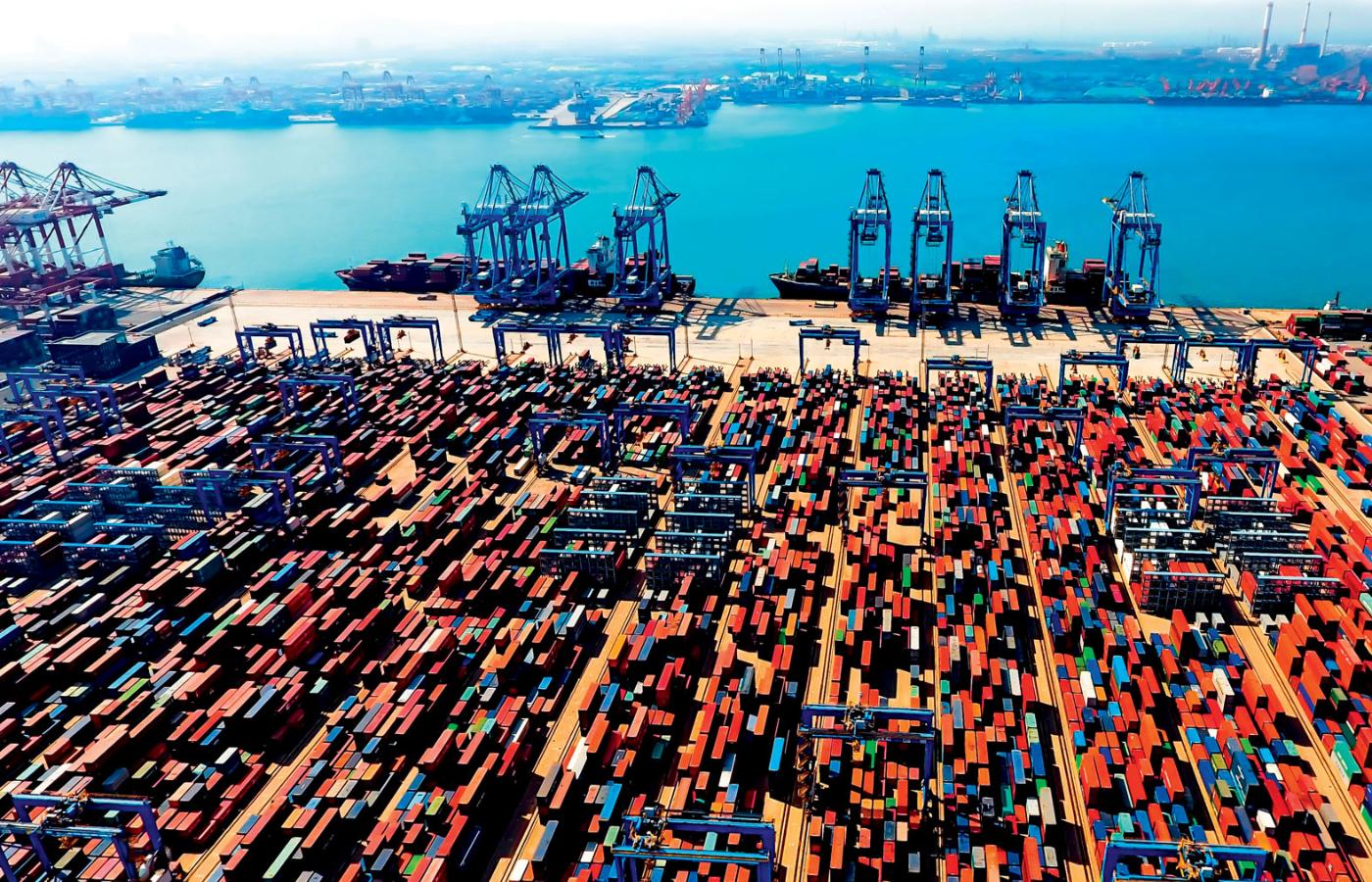 Od kilkunastu lat Chińczycy inwestują w morską infrastrukturę transportową.
