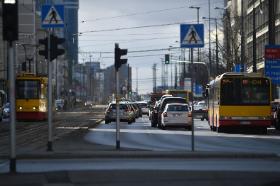 Największe emocje budzi radykalny program przebudowy Alej Jerozolimskich, dzisiaj szerokiej i ruchliwej arterii w centrum Warszawy.