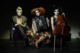 Magdalena Kamińska, Malwina Stańczak, Anna Wróbel, fot. Martyna Spryszyńska