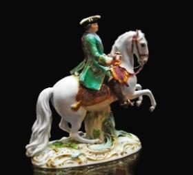 Porcelanowa figurka carycy Katarzyny II na koniu, w mundurze wojskowym, projektu Johanna Joachima Kändlera, 1770 r.