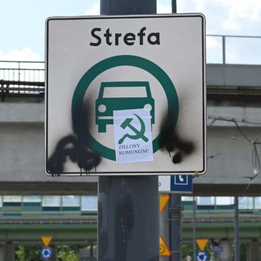 Kraków hamuje miasta
