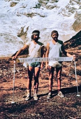 Po zejściu z Manaslu z Aleksandrem Lwowem (po lewej), październik 1984 r.