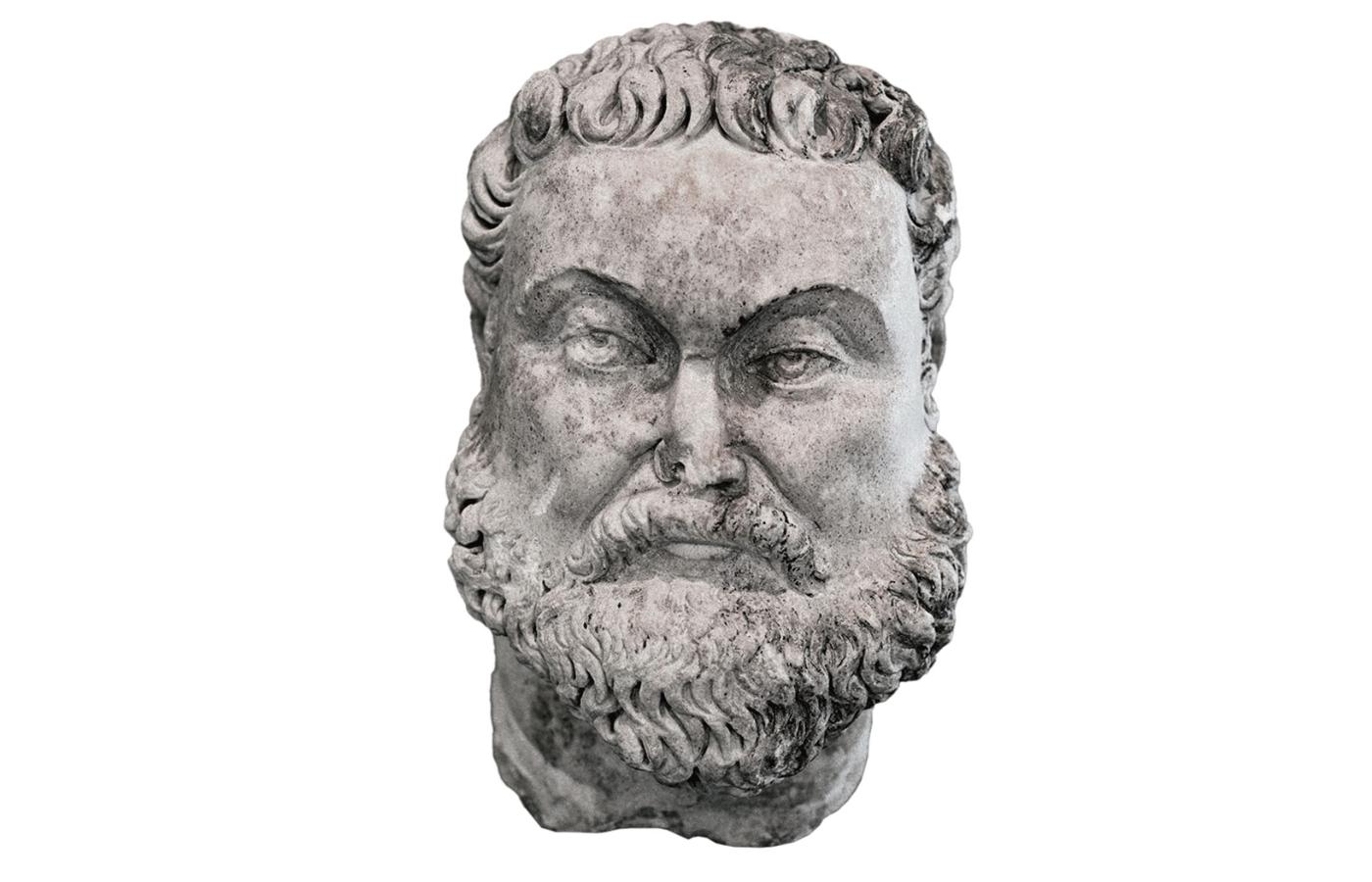 Realistyczny portret cesarza Maksymiana w marmurze.