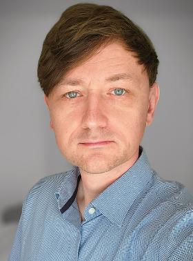 Dr Michał Januszewski