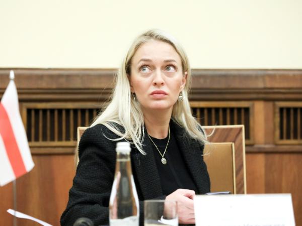 Anżelika Mielnikawa