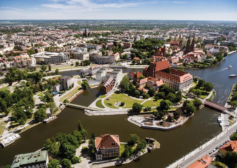 Młyn Maria – nabrzeża Odry we Wrocławiu i jasna bryła inwestycji wpisana w przestrzeń miejską