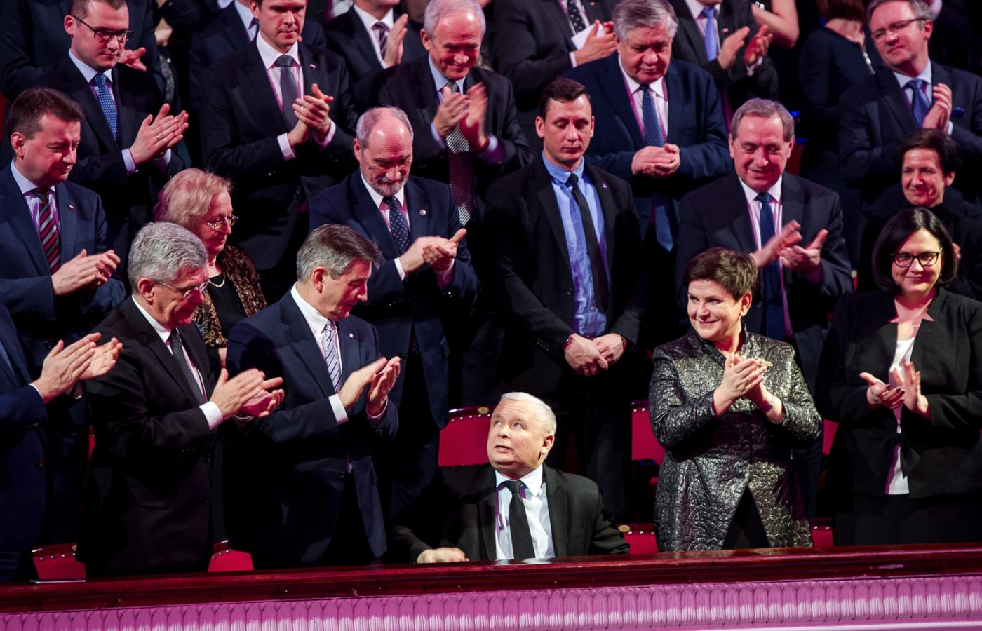 Jarosław Kaczyński podczas gali Człowiek Wolności tygodnika „wSieci” w Filharmonii Narodowej