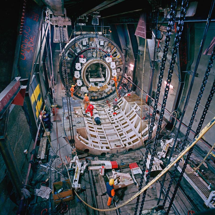 Tunel pod kanałem La Manche (Francja/Wielka Brytania) – drążenie metodą TBM.