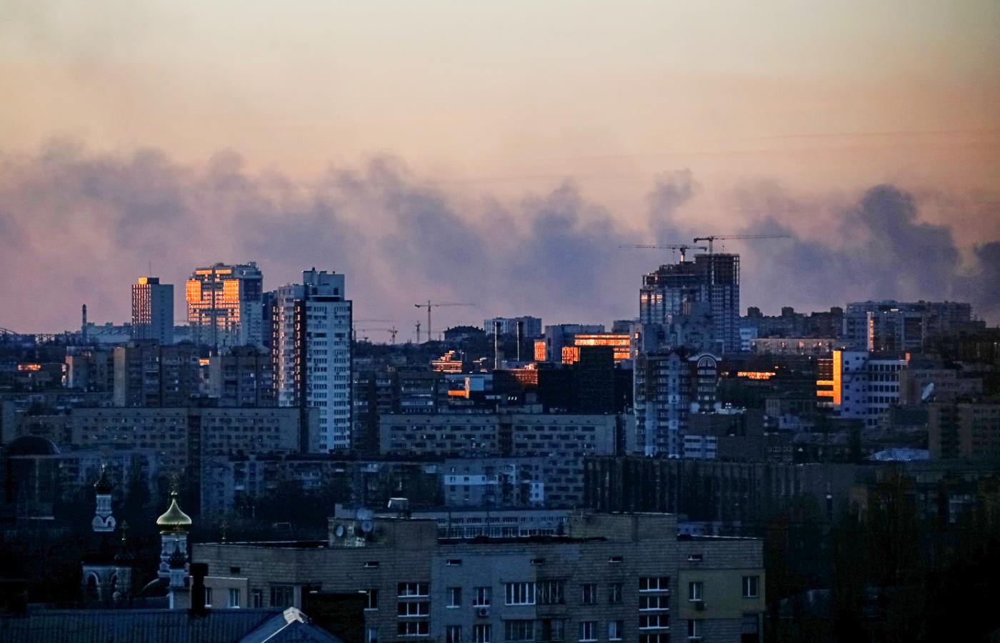 Krajobraz po ostrzale przedmieść Kijowa. 12 marca 2022 r.