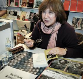 Swietłana Aleksijewicz na II Warszawskich Targach Książki, maj 2011 r.