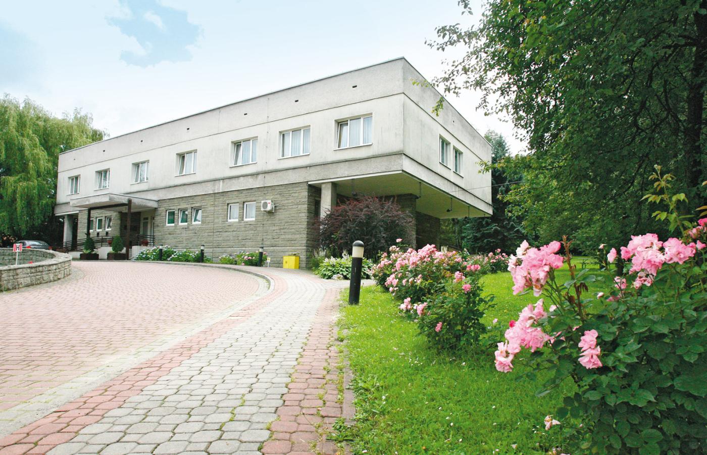 Zielony Dół - ośrodek recepcyjno-hotelowy zbudowany w PRL, wyremontowany przez Laboratorium Cogito.